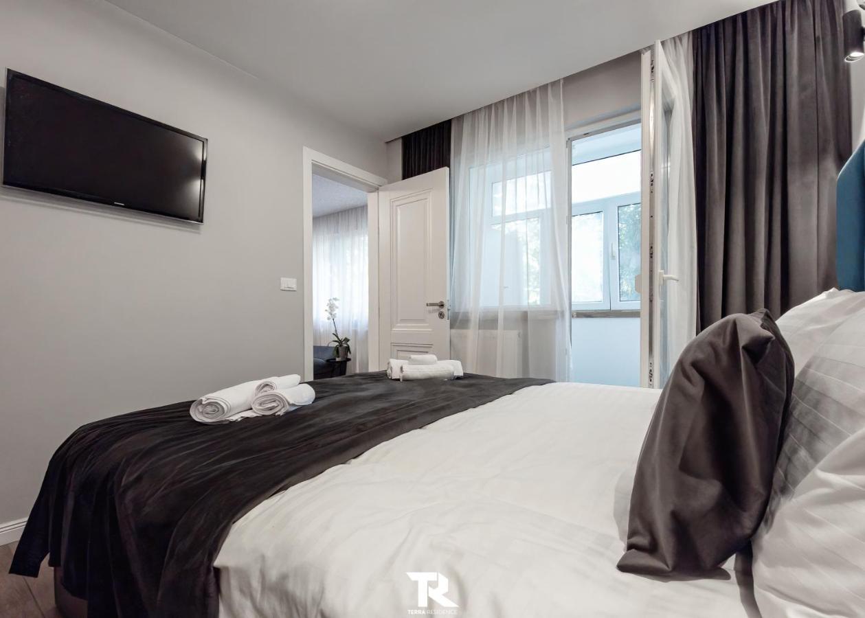 Appartamento Terra Suceava Esterno foto